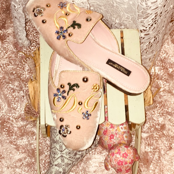 D&G Velvet Slipper Sandals - Picture 2 of 8